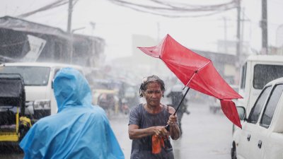 Super Typhoon Manghkut Philippines