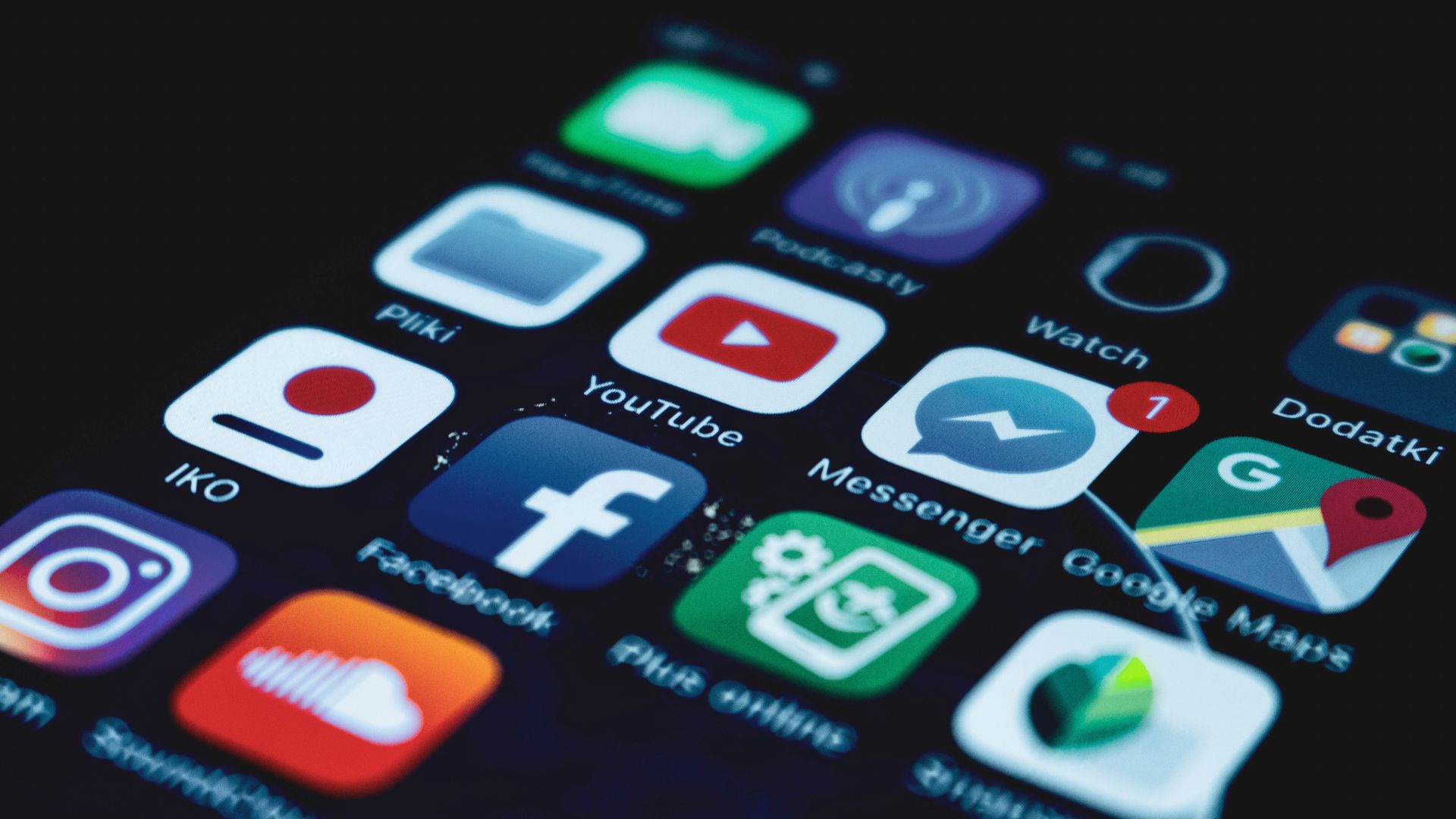 Does Envidio 3.0 come with a commercial license